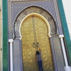 Meet your Posher, Noureen